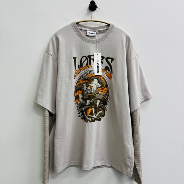 로어즈(LORES) 그래픽 레이어드 롱 슬리브 티셔츠