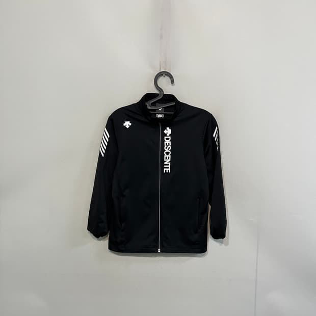 데상트 키즈 집업 150 블랙