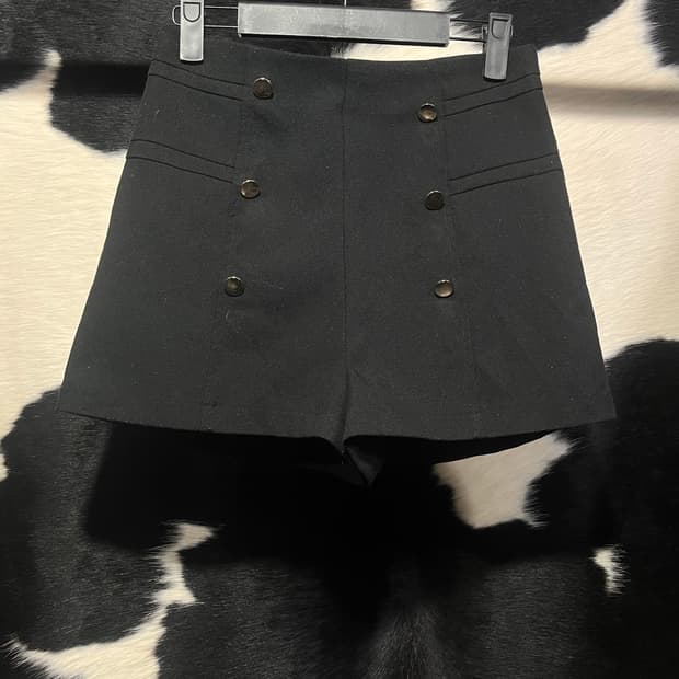 갸루 st 블랙 숏팬츠