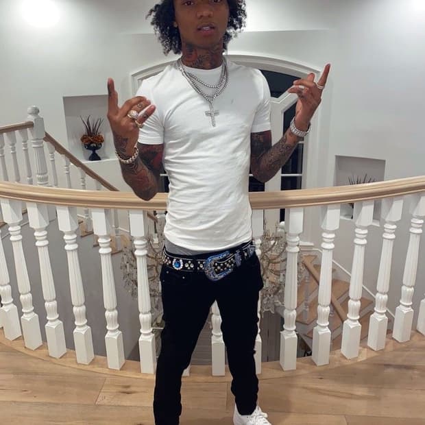 나이키 슬림핏 반팔 새상품 95-100