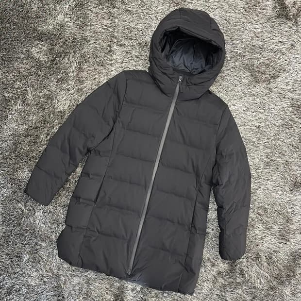 유니클로 심리스 여성 다운 패딩 (XL)