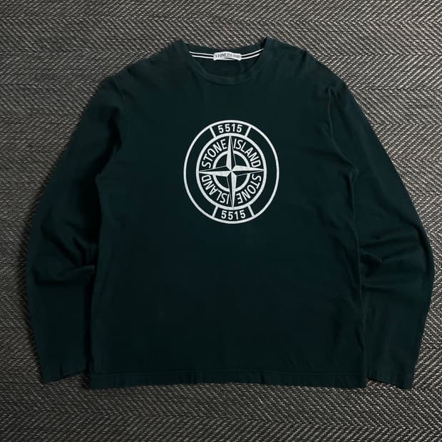 스톤아일랜드 와펜 빅로고 크루넥 롱슬리브 티셔츠 o 3918