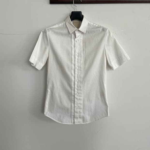 우영미 S,09-95 슬림핏 화이트 코튼 반팔 셔츠