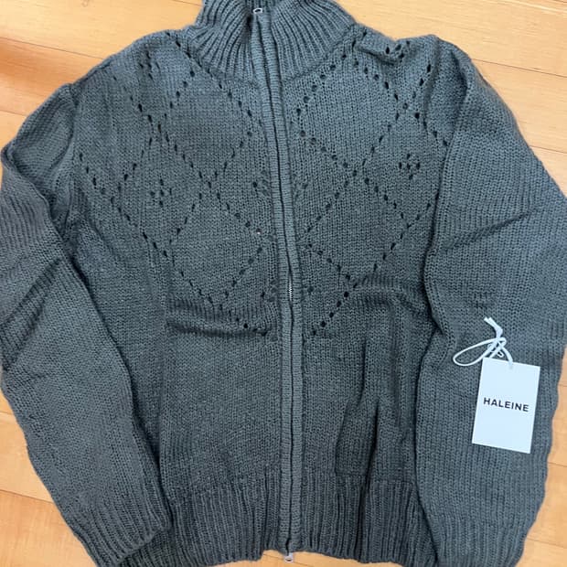 알렌느 니트집업 각각 판매