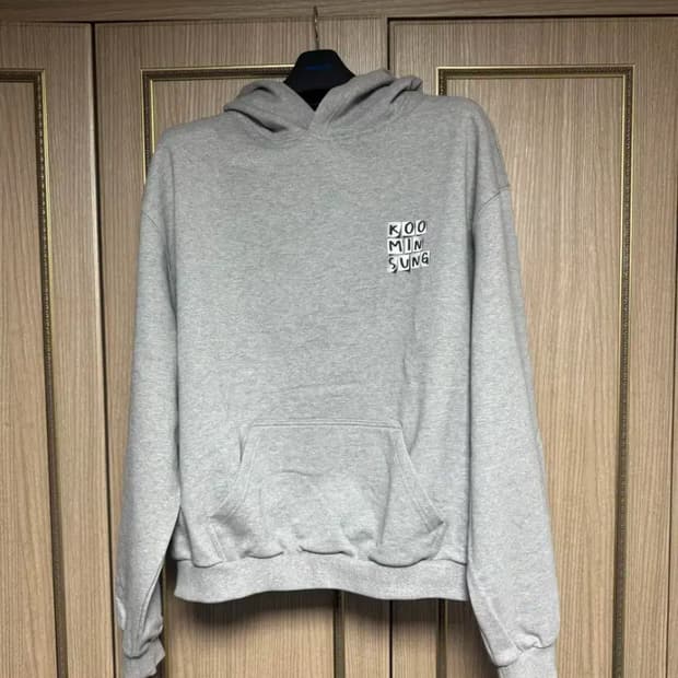 구민성 스티커 후드티