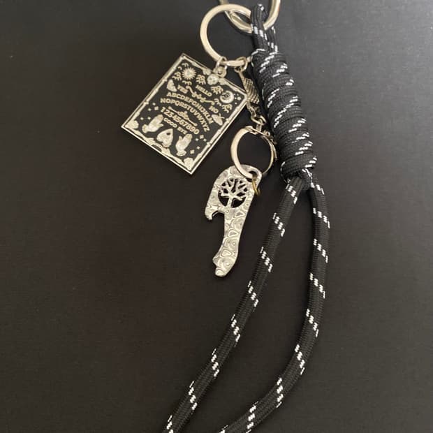 블랙 메탈 팬더트 키링