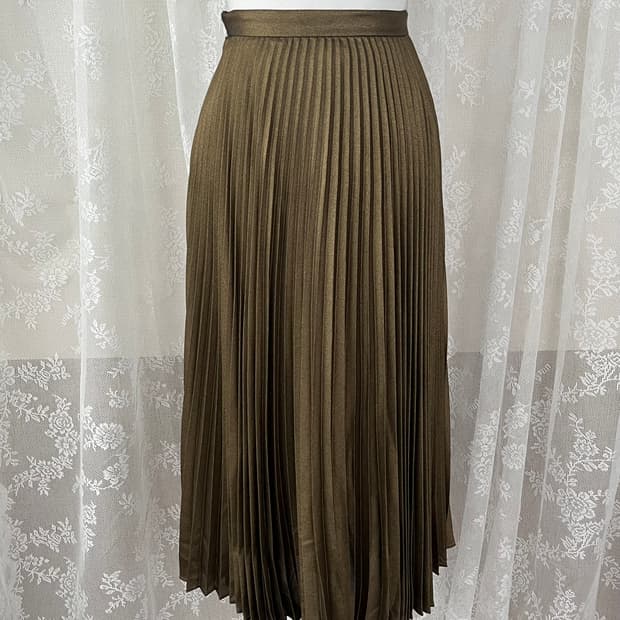 XS) 클럽모나코 플리츠 롱 스커트 골드