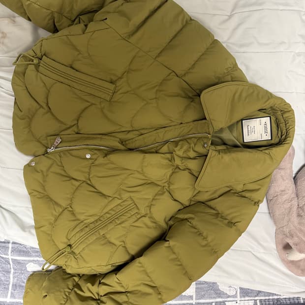 쿠오세 덕다운 숏패딩