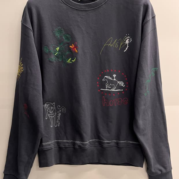 앤더슨벨 자수 맨투맨 M