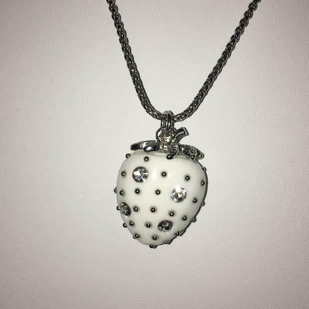 No. 45 / 개애귀여운 왕딸기 목걸이