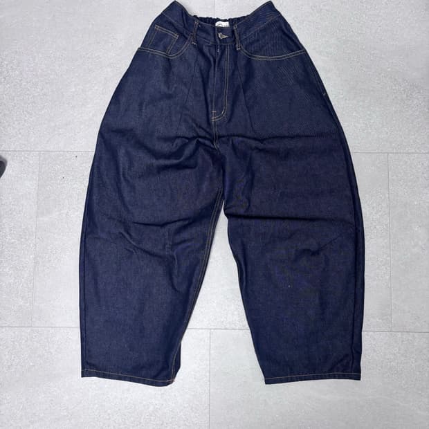 estudio niksen 셀비지 와이드 데님