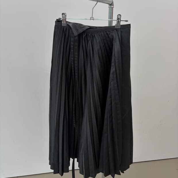 comme des garcons pleat wrap skirt