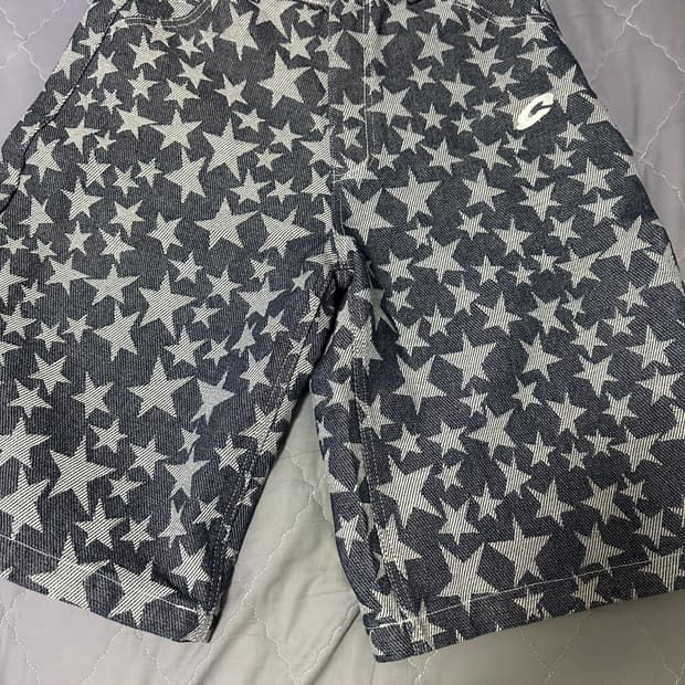 이름 모를 별 바지