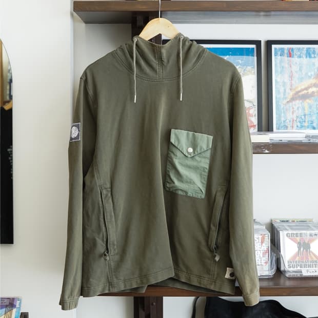 PRETTY GREEN