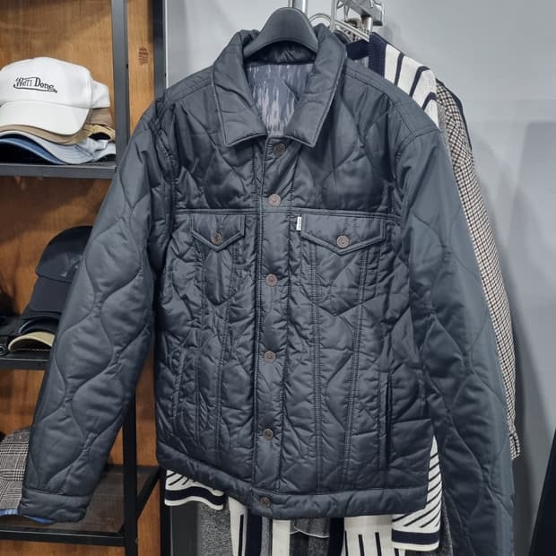 LEVI'S 리버시블 퀼딩 트러커자켓 95~100 1번착용