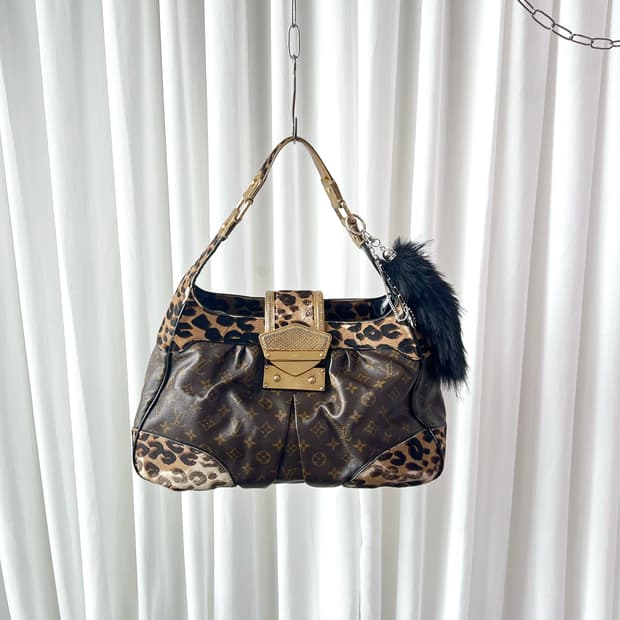 루이비통 SS06 리미티드 에디션 레오파드 폴리 포니 헤어 숄더백