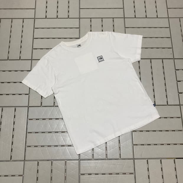 [L]노스페이스 백프린팅 반팔티 화이트 0673