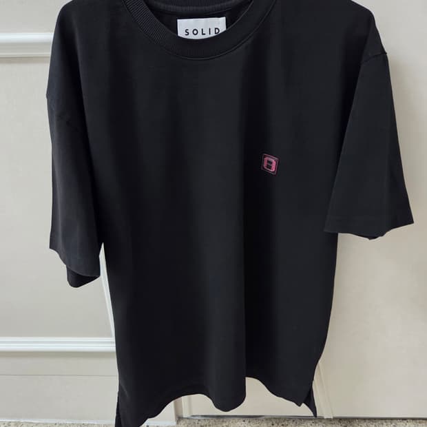 솔리드 옴므 블랙 반팔 티셔츠 48