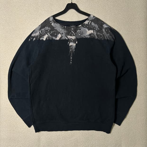  (L) 마르셀로불론 블랙 맨투맨 