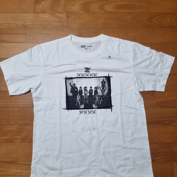 유니클로 원피스 나루토 티셔츠