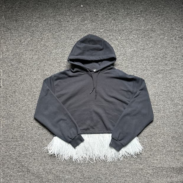 오프닝 세레모니 깃털 후드티