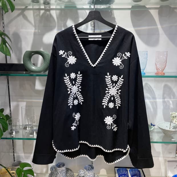 디스커버드 flower stitch flano sipper shirts