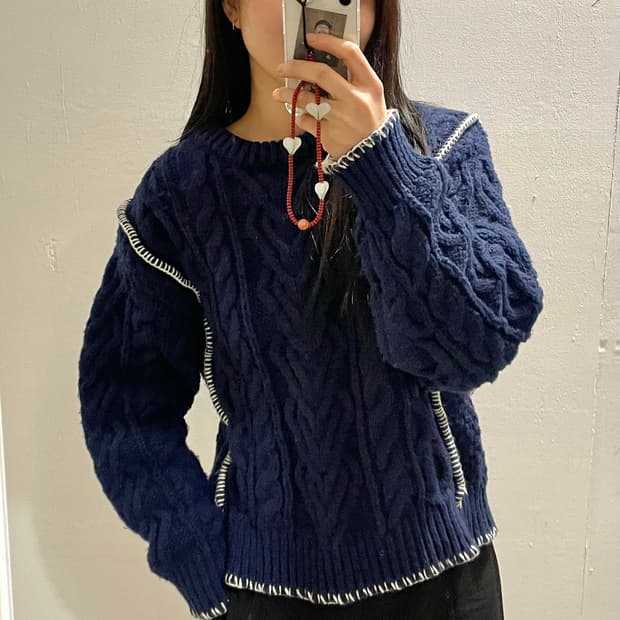 프릭스스토어 꽈배기 스티치 오버핏 니트