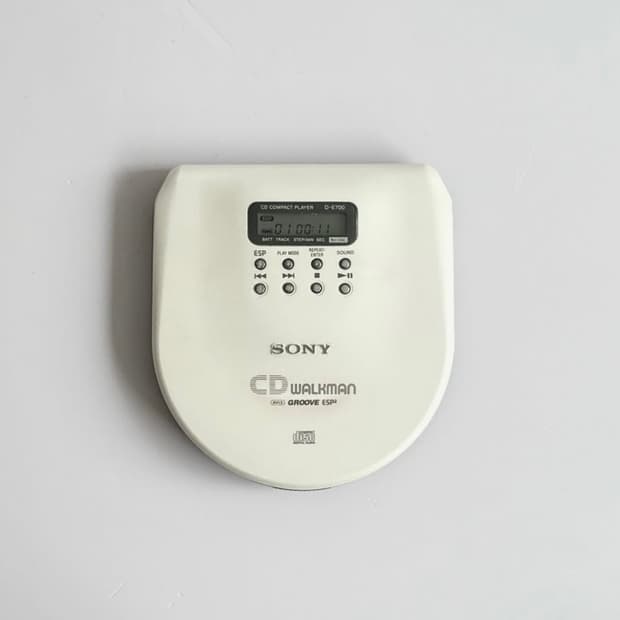 SONY CD PLAYER MILK WHITE SILK MATTE