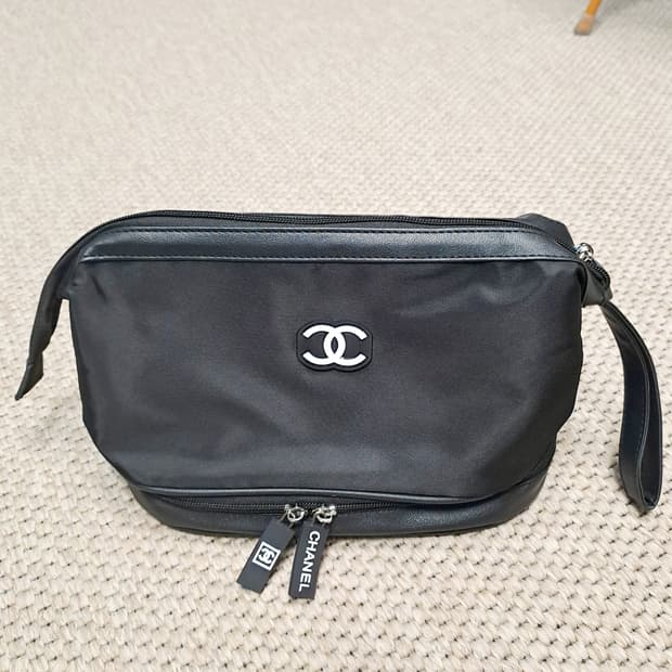 샤넬 2층 화장품 파우치