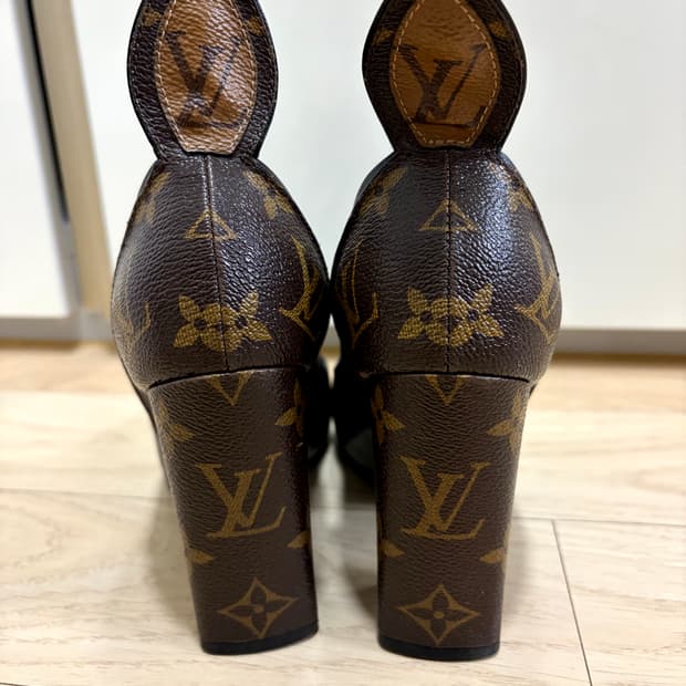 루이비통 정품 하이힐 230