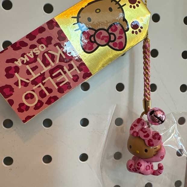 헬로키티 오사카 태닝키티 방울 스트랩