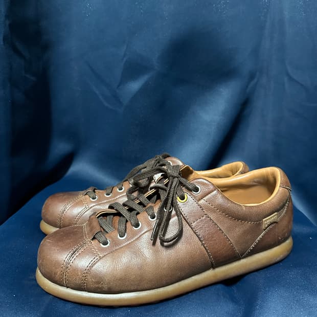 캠퍼 펠로타스 아리엘 브라운 42