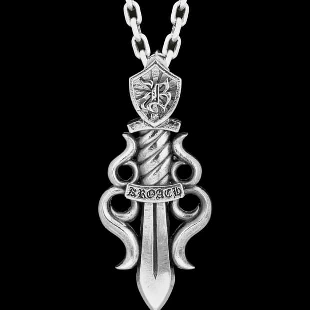 킹크로치 팬던트 구합니담