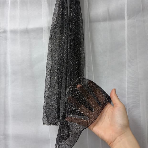 [NO ID] Gold Thread Mesh Scarf