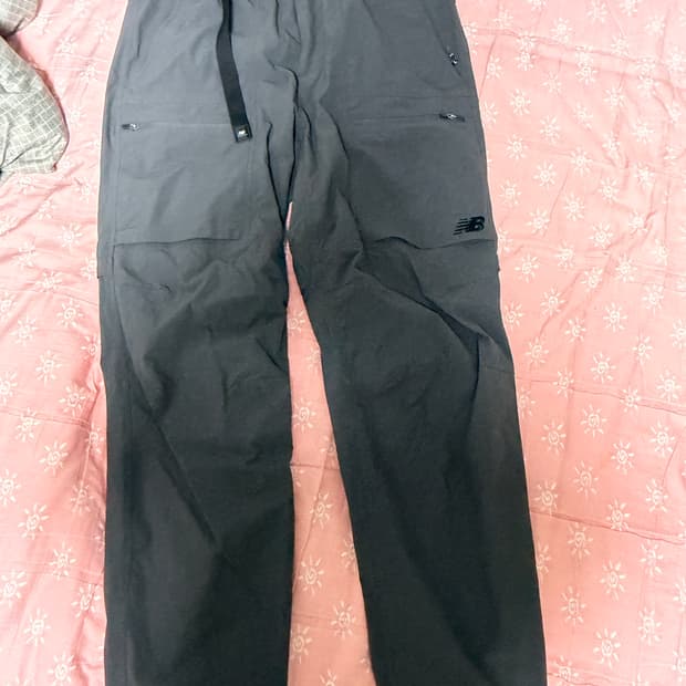 뉴발란스 트레일 카고팬츠 그레이 M사이즈 실착1회 새상품급 판매