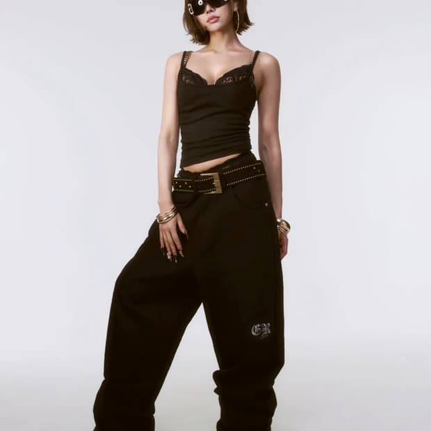 Eyeer 이와이이알 Stud&Hotfix Detail Sweatpant