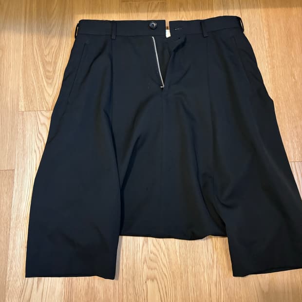 Comme des garcons homme plus 사무엘