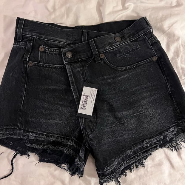 R13 크로스오버 데님 쇼츠