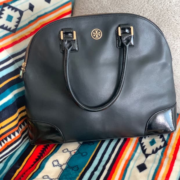 토리버치 블랙 사첼백