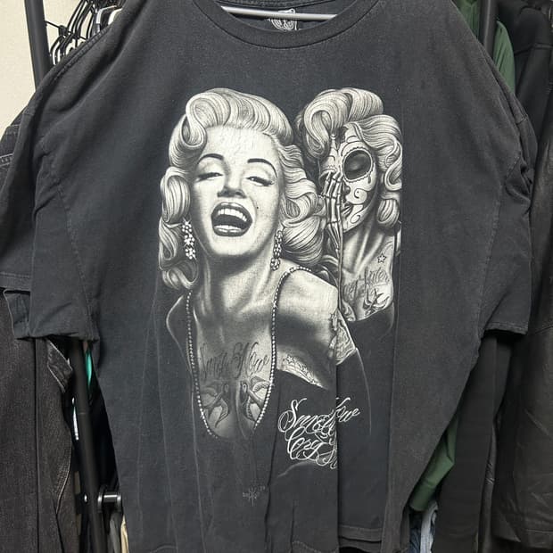 블랙 마릴린 먼로 프린팅 반팔 티셔츠