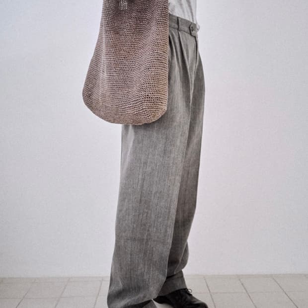 구매글) Textured Two Tuck Trousers 2size