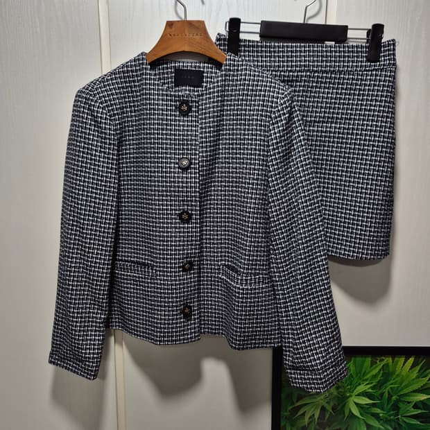 (세일)(새상품)체크 트위드 자켓 스커트 셋업