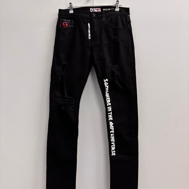 AAPE UNIVERSE 슬림핏 스판 블랙 데님팬츠