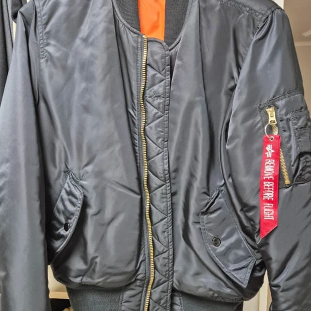 알파인더스트리 ma1 항공점퍼 