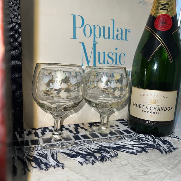 80s Korean VTG Floral Stem Glass