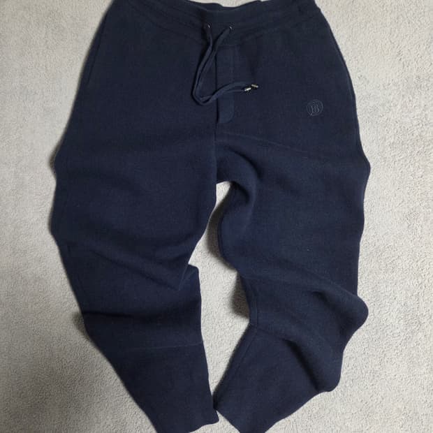 [정품] 버버리 TB 로고 케시미어 니트 조거팬츠 