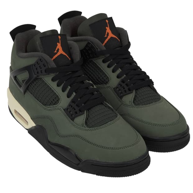 언디핏 x 조던4 275 판매합니다.