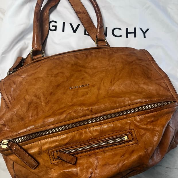 GIVENCHY 지방시 정품 판도라 링클 카멜베이지백 빈티지금장