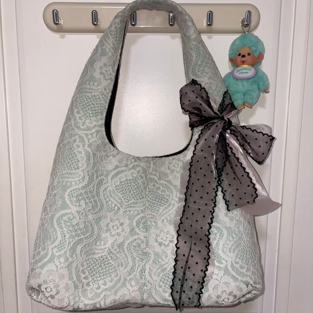 Anna Sui mint lace shoulder bag