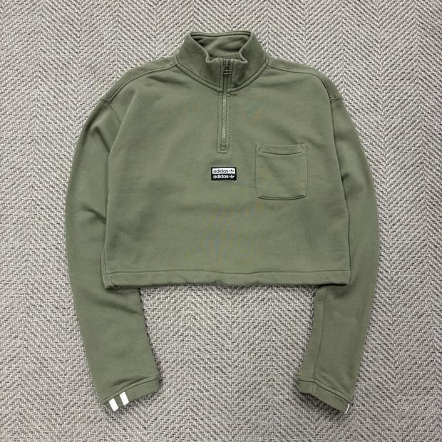 아디다스 하프집업 맨투맨 v2558